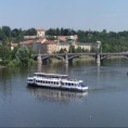 TOUR 06: VLTAVA RIVER CRUISE WITH LUNCH AND MUSIC